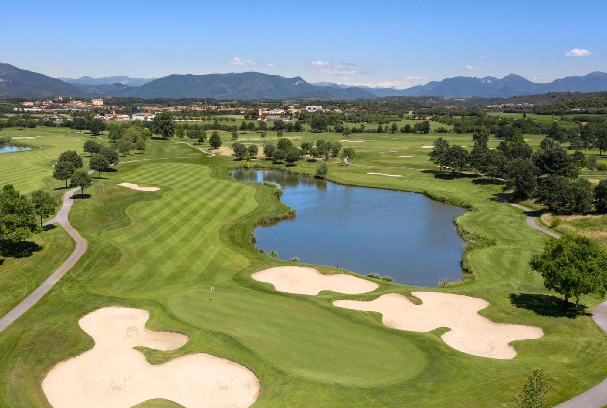 Qc Termegarda Spa & Golf Resort Calvagese Della Riviera Luaran gambar