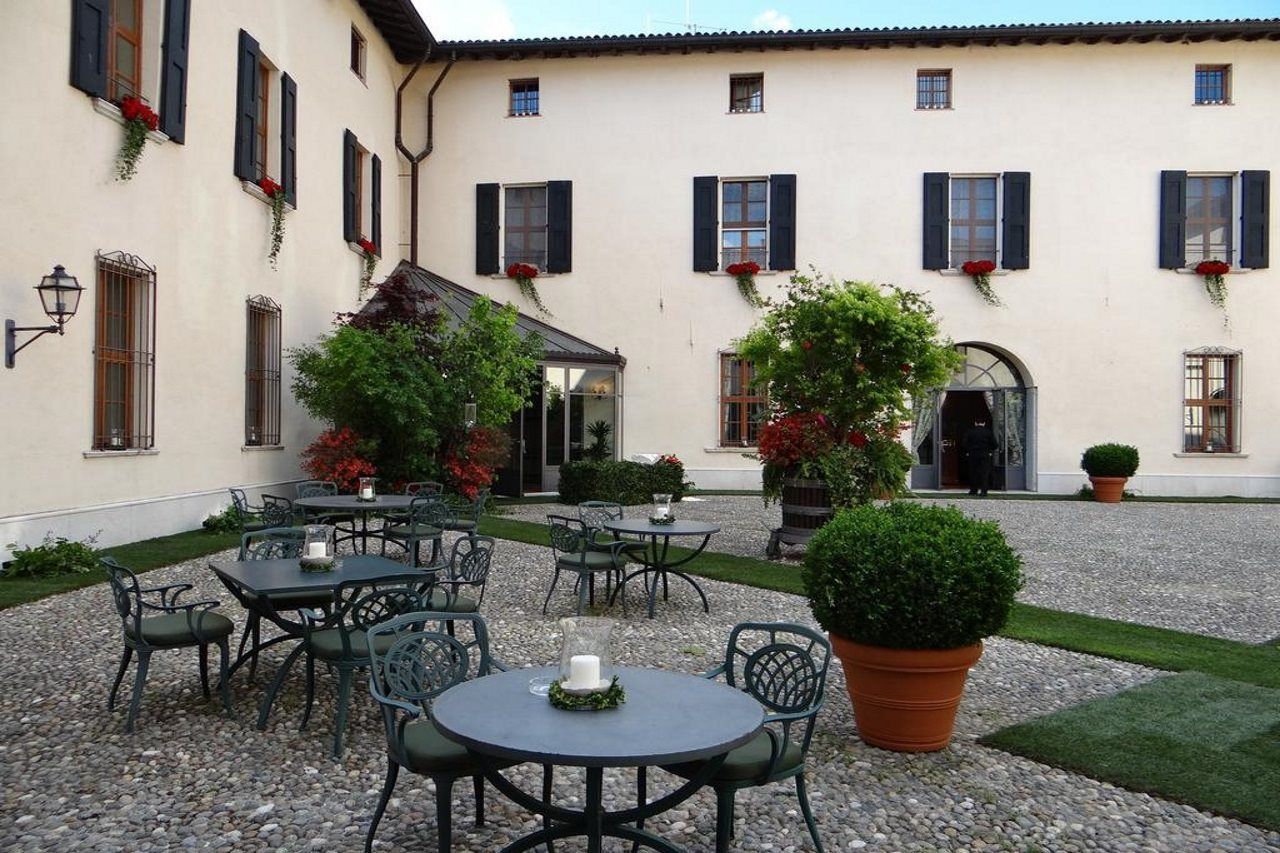 Qc Termegarda Spa & Golf Resort Calvagese Della Riviera Luaran gambar